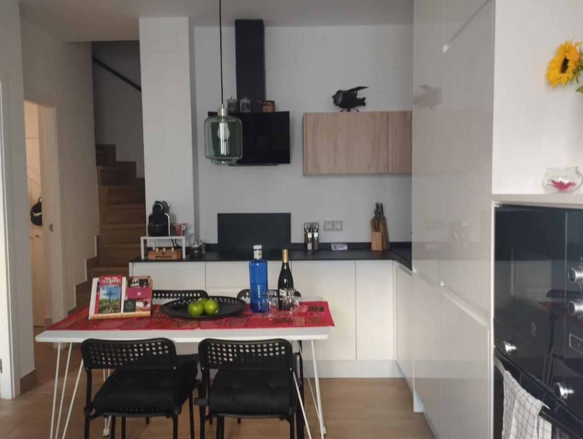 Atico Aire De Triana Apartment Seville Ngoại thất bức ảnh